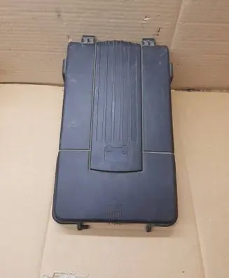 Audi A3 S3 A3 Sportback 8P Battery box tray cover/lid 1K0915443C