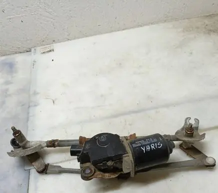 Toyota Yaris Front wiper linkage and motor 1592003940