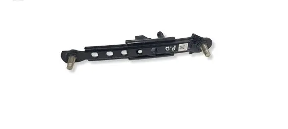 Nissan Qashqai Seat belt height adjuster 308205999AA