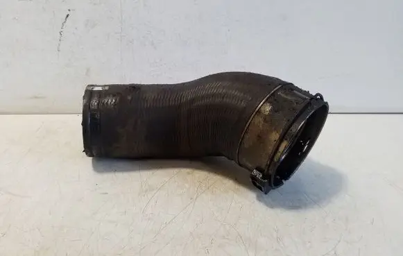 Volvo XC60 Intercooler hose/pipe