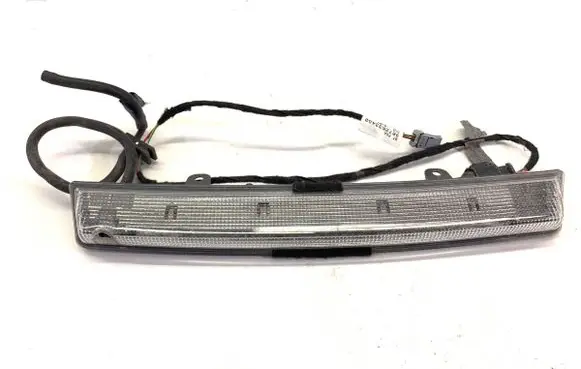 DS Automobiles 4 Third/center stoplight 9689043280