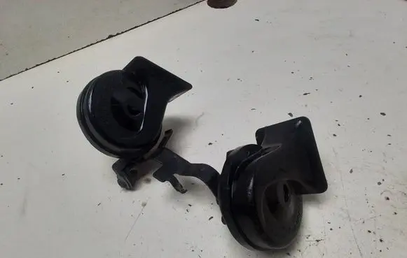 Audi A3 S3 8P Horn signal 0092018 CH2139