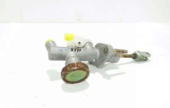 Nissan Primera Clutch slave cylinder 