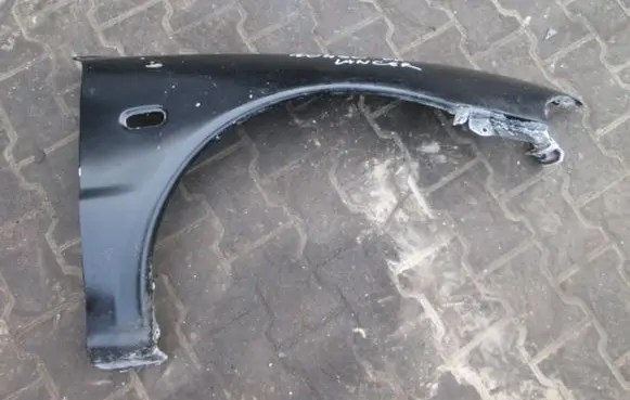 Mitsubishi Lancer Fender