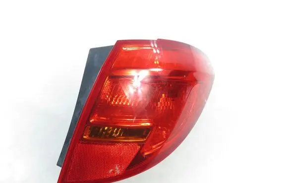 Opel Meriva B Rear/tail lights 21638009