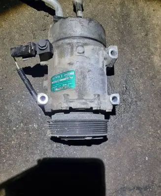 Renault Scenic II - Grand scenic II Air conditioning (A/C) compressor (pump) 7700866828B 0313705860