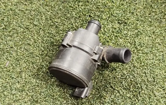 Renault Trafic III (X82) Electric auxiliary coolant/water pump 0392023219 925164GA0A