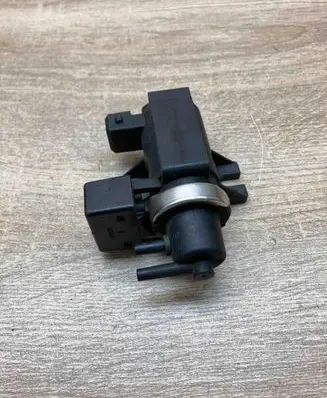 BMW X5 E53 Turbo solenoid valve 2247906 72279600