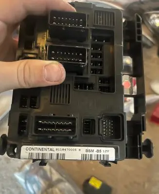 Citroen Berlingo Fuse module 9650618280 000042135