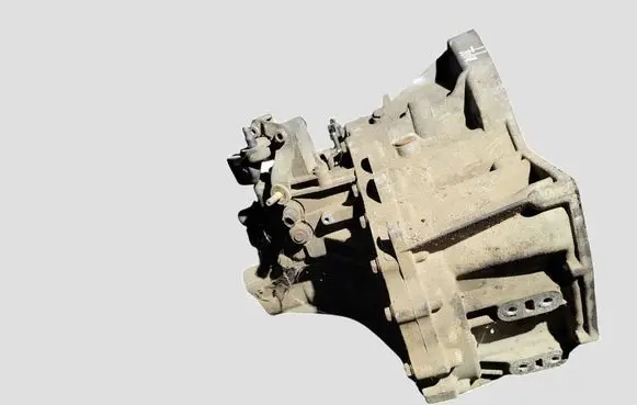 Nissan X-Trail T30 Manual 6 speed gearbox 8H5