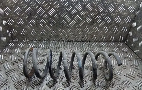 Lexus IS 220D-250-350 Rear coil spring