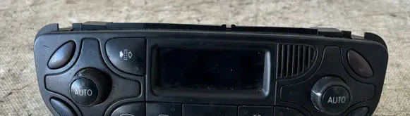 Mercedes-Benz C W203 Climate control unit 2038300985