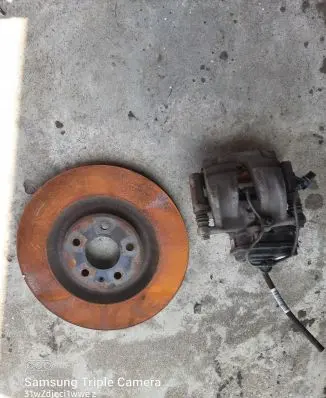 Audi Q7 4M Rear brake caliper