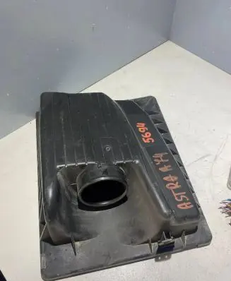 Opel Astra G Air filter box cover 90531002