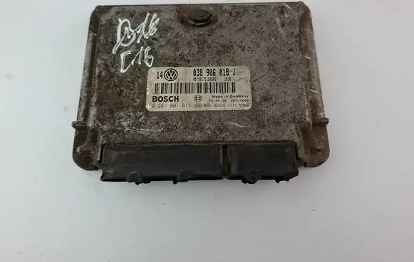 Volkswagen Golf IV Engine control unit/module 038906018J 0281001613