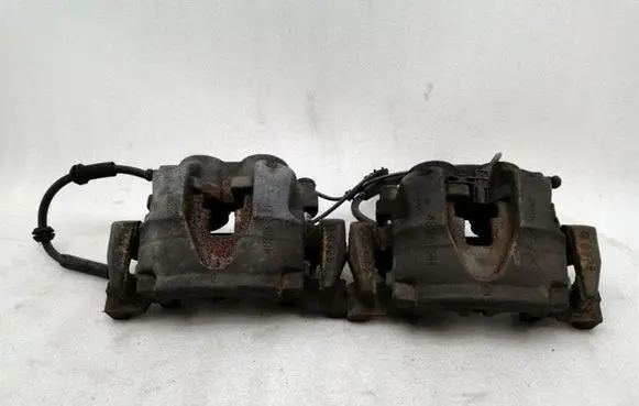 Mercedes-Benz ML W166 Front brake caliper A1664210581 A1664210681