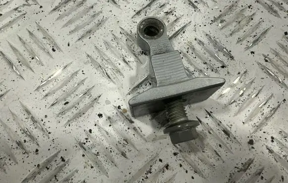 BMW 3 F30 F35 F31 Rear door lower hinge A047058