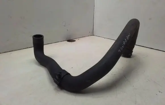 Volkswagen Touran I Air intake hose/pipe