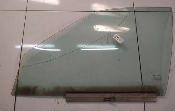 Opel Astra F Front door window glass four-door as2