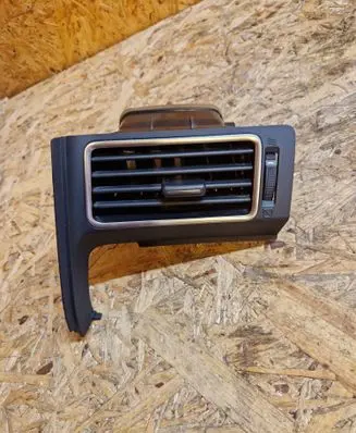 Toyota Verso Dash center air vent grill 556800F030 20059