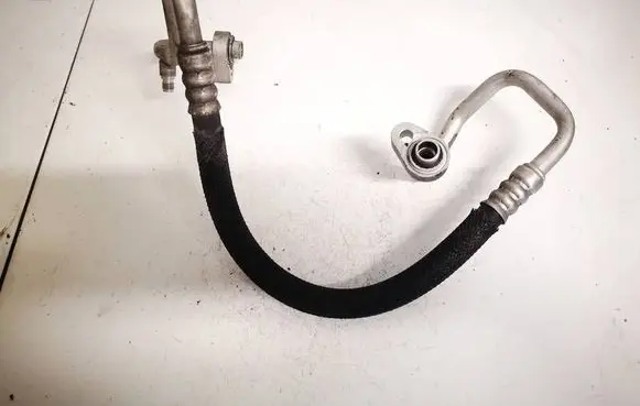 Air conditioning (A/C) pipe/hose