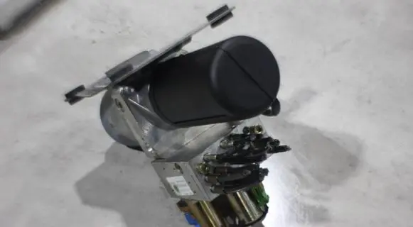 Saab 9-3 Ver2 Convertible roof main ram cylinder 12211070000 SA0A05240661 DAI1105783