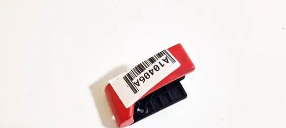 Engine bonnet (hood) release handle