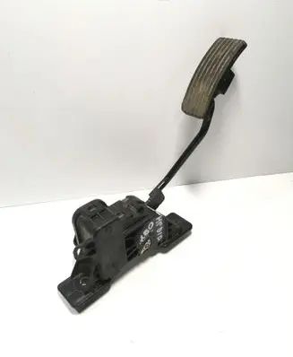 Mitsubishi Pajero Accelerator throttle pedal APM30015 7Y020038