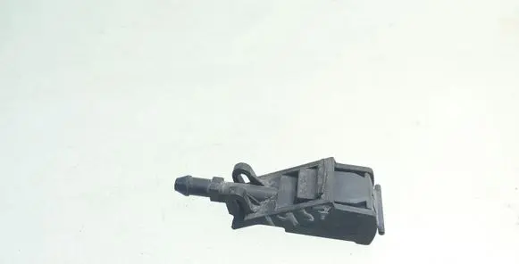 Windshield washer spray nozzle