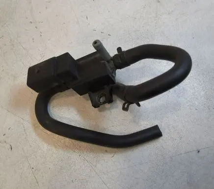 Volkswagen Golf Plus Turbo solenoid valve 06F906283F