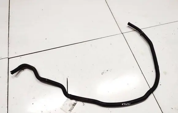 Engine coolant pipe/hose