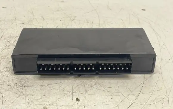 BMW 5 E34 Comfort/convenience module 8356017 133188