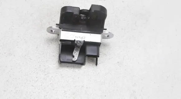Volkswagen Golf VII Tailgate/trunk/boot lock/catch/latch 5G6827505