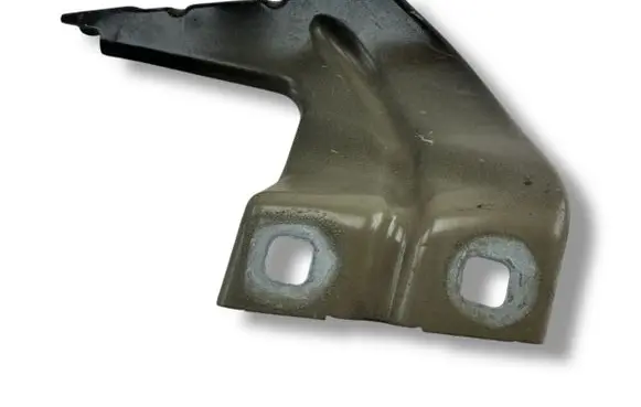 Audi Q2 - Fender mounting bracket 81A821135