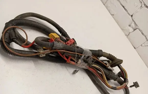 Volkswagen Transporter - Caravelle T4 Headlight/headlamp wiring loom/harness 357971971