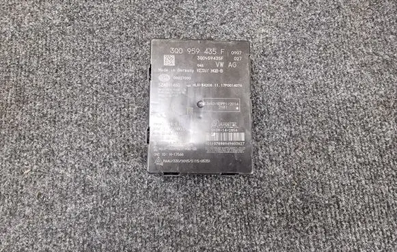 Volkswagen PASSAT B8 Keyless (KESSY) go control unit/module 3Q0959435F