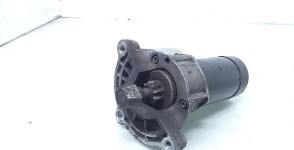 Peugeot 406 Starter motor D6RA661