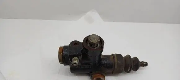 Subaru Forester SH Clutch slave cylinder 