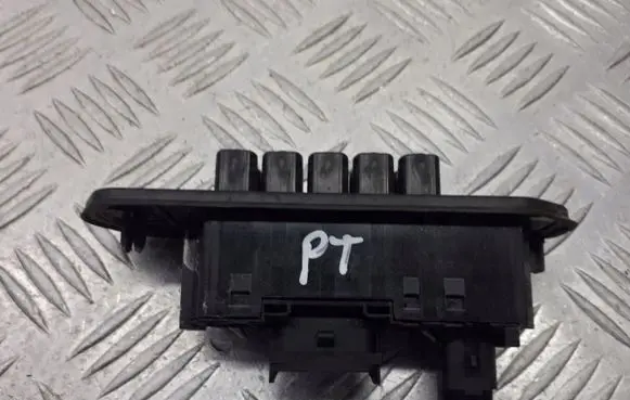 Peugeot 807 Front door check strap stopper 1488937080