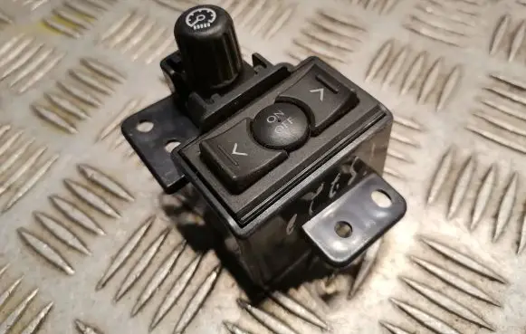 Lexus IS 220D-250-350 Other switches/knobs/shifts 5543853030