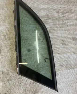 Mercedes-Benz E W212 Rear side window A2126702212