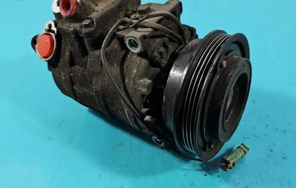 Volkswagen PASSAT B5.5 Air conditioning (A/C) compressor (pump) 8D0260808 IMPRK1608642