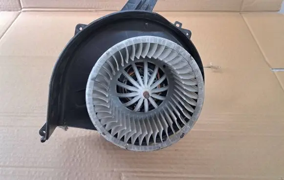 Volkswagen Polo V 6R Heater fan/blower 6R1819015