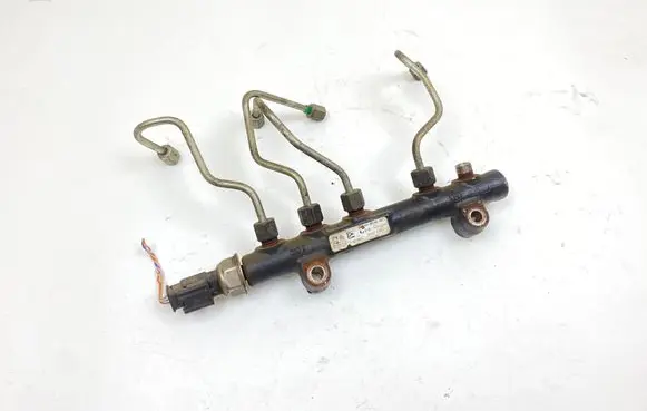 Citroen C3 Fuel main line pipe 9685297580 111521820 28497Z01