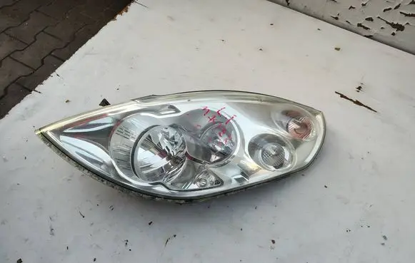 Renault Master III Headlight/headlamp 