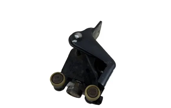 Dacia Dokker Sliding door middle roller runner 497637G
