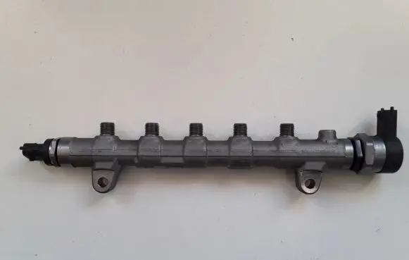 KIA Sportage Fuel main line pipe 314002A650