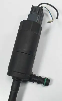 Jaguar XF X250 Windscreen/windshield washer pump 5W93-13K082-AA