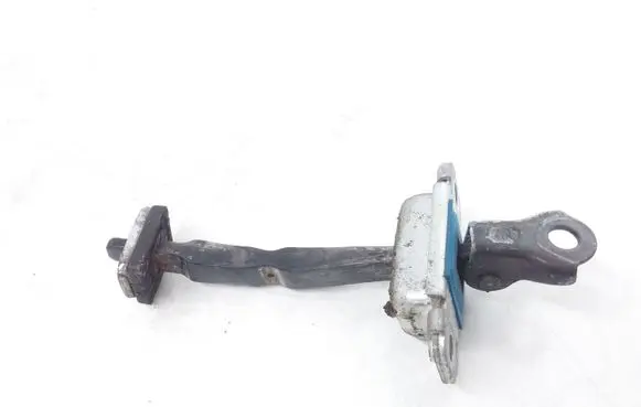 Hyundai i30 Rear door check strap stopper