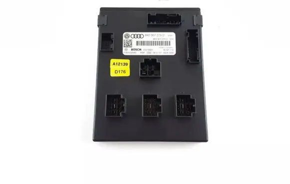 Audi A5 8T 8F Comfort/convenience module 8K0907279D F005V00549